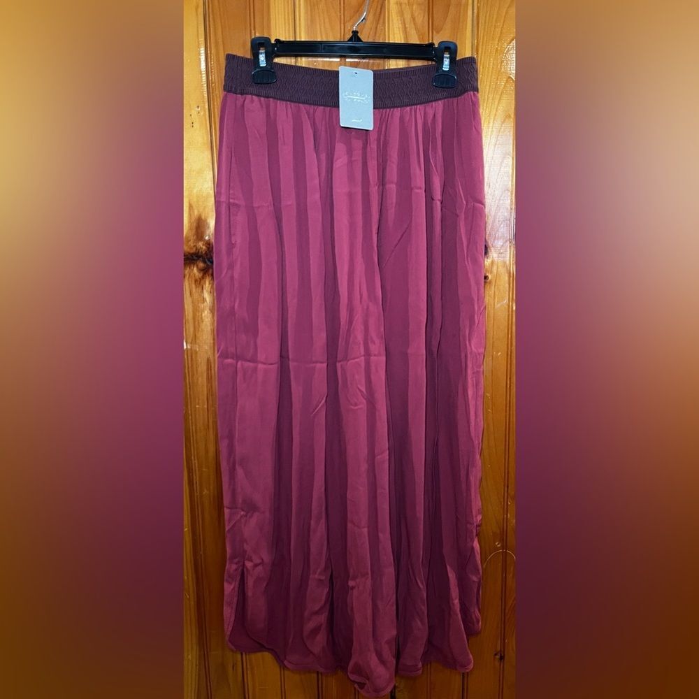 Anthropologie Elevenses Burnt Rusty Red Wide Leg
Pull-on Cropped Pants Small